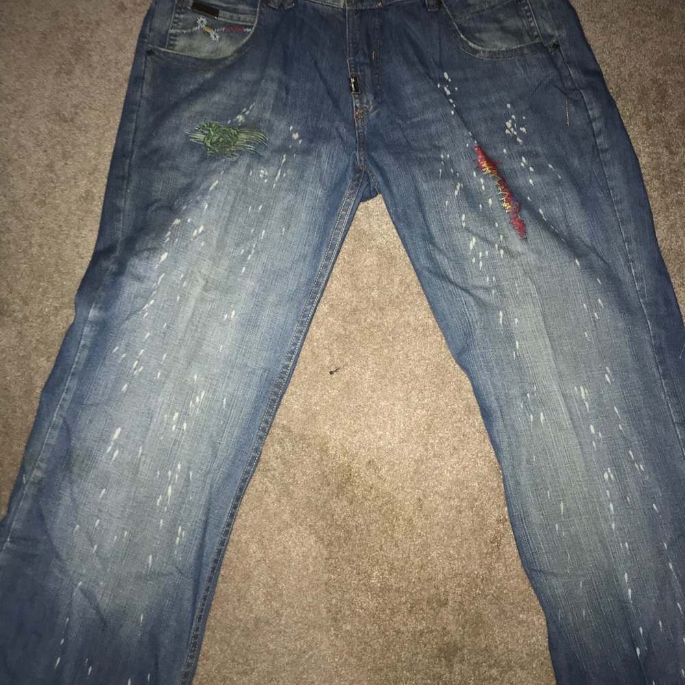 LRG - Picture 3 of 3